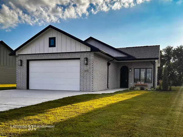 6130 Hiebert Dr, Park City, KS 67219