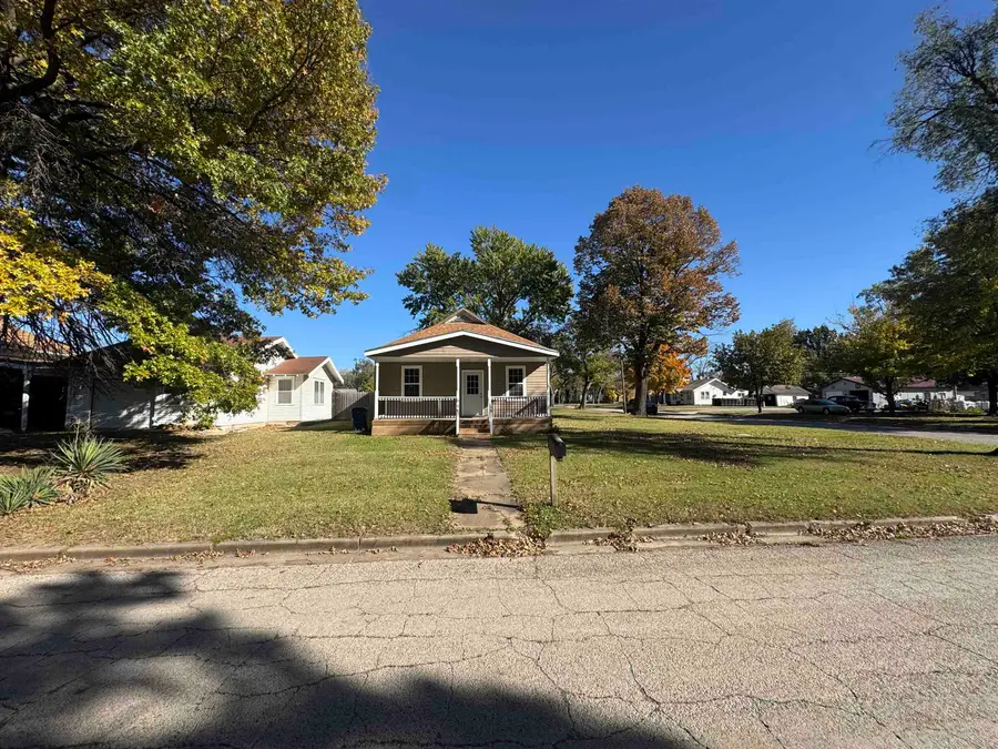 402 N Sycamore, Eureka, KS 67045 - Image #3