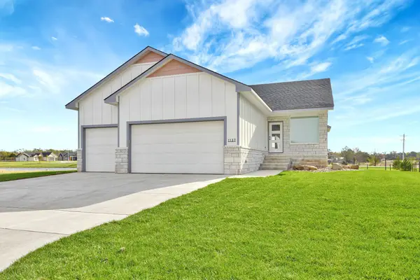 1137 W Trek Cir, Goddard, KS 67052