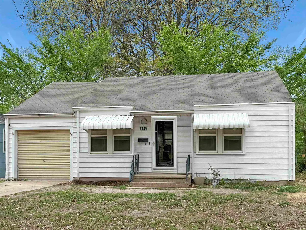536 S Terrace Dr, Wichita, KS 67218 - Image #1