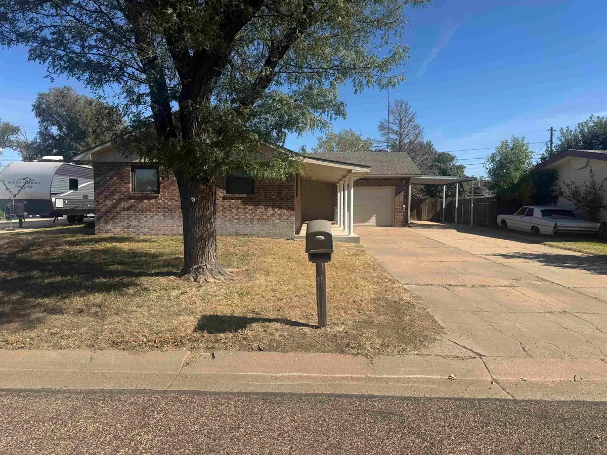 1127 Western Dr, Liberal, KS 67901 - Image #1
