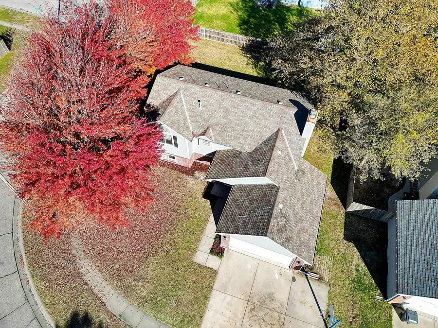 10214 W Prairie Woods St, Wichita, KS 67209 - Image #3