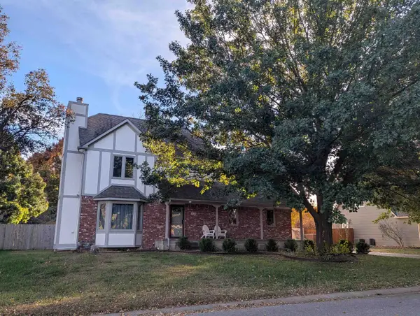 1525 E Pheasant Run St, Derby, KS 67037