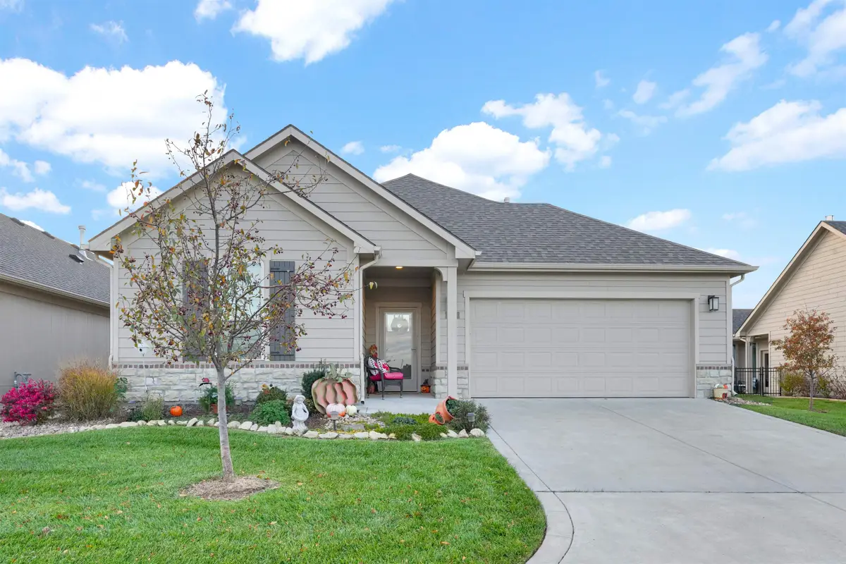 4965 N Indian Oak St, Bel Aire, KS 67226 - Image #1