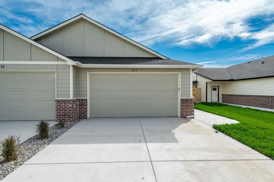 613 E Briarbrook Ln, Park City, KS 67147-1127 - #3