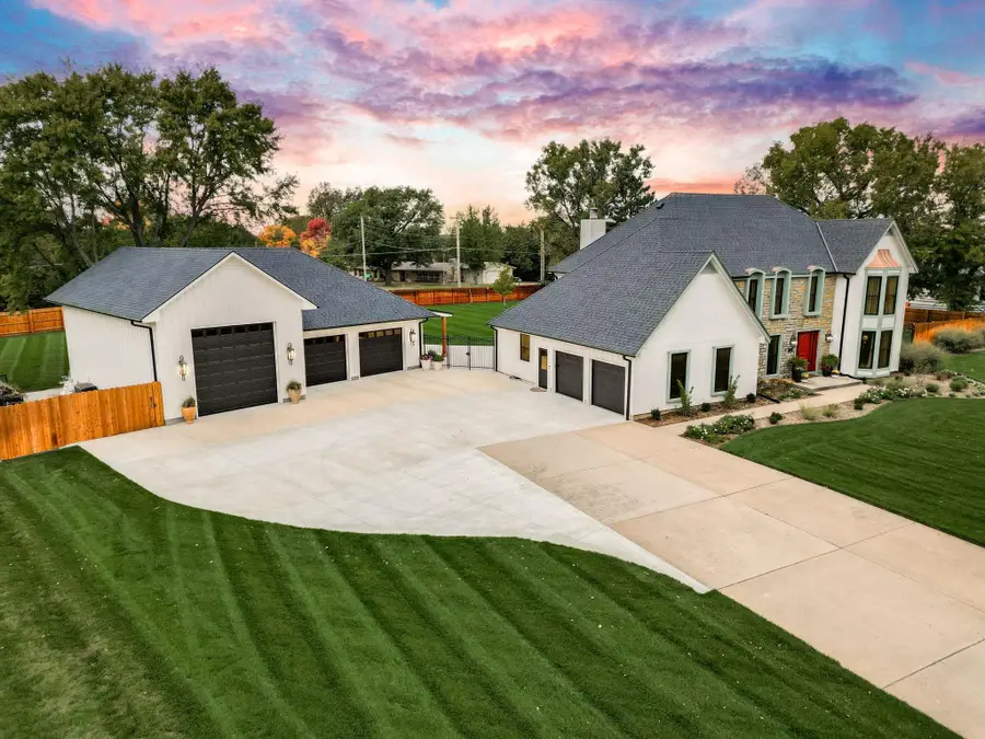 52 Westborough, Wellington, KS 67152 - Image #2