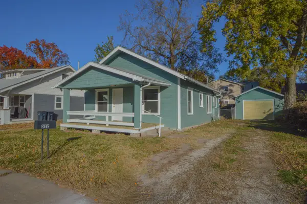 512 Houser Dr, El Dorado, KS 67042