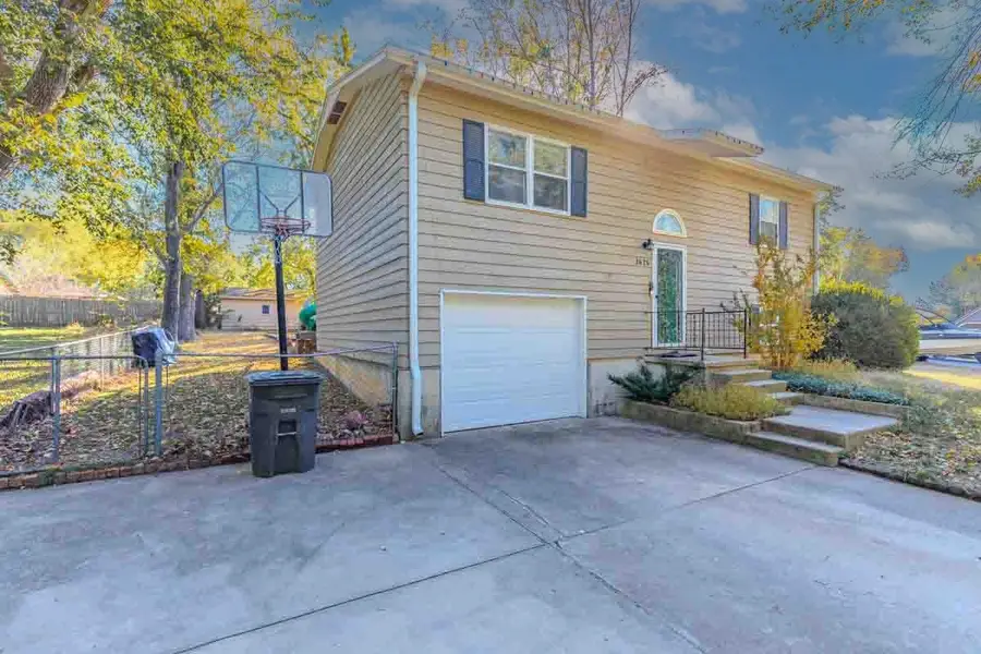 1626 N 14th St, Arkansas City, KS 67005 - Image #2