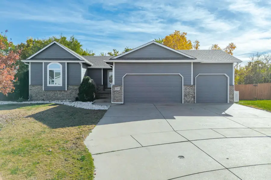 11009 W Hadden Circle, Wichita, KS 67215 - Image #2