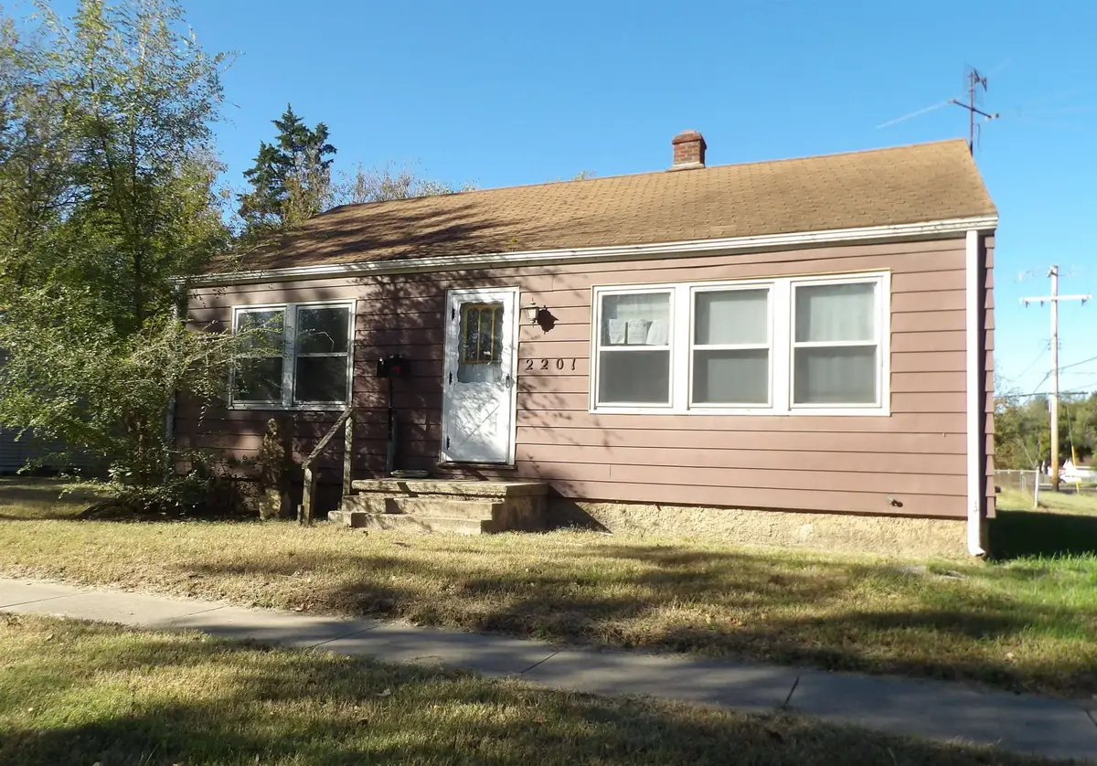 2201 S Main St, Wichita, KS 67213 - Image #1