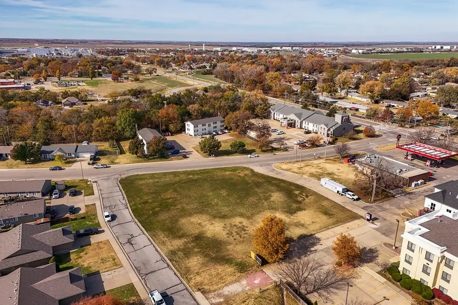 1+/- Acre on Marcella & Huehl, Salina, KS 67401 - #3