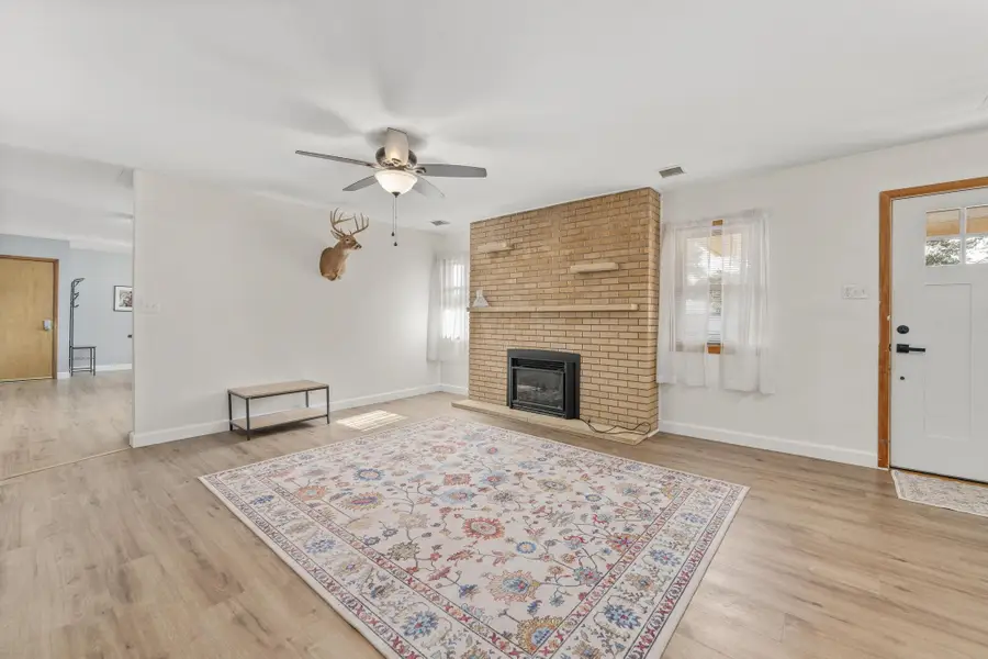 405 Circle Dr, Wellington, KS 67152 - Image #3