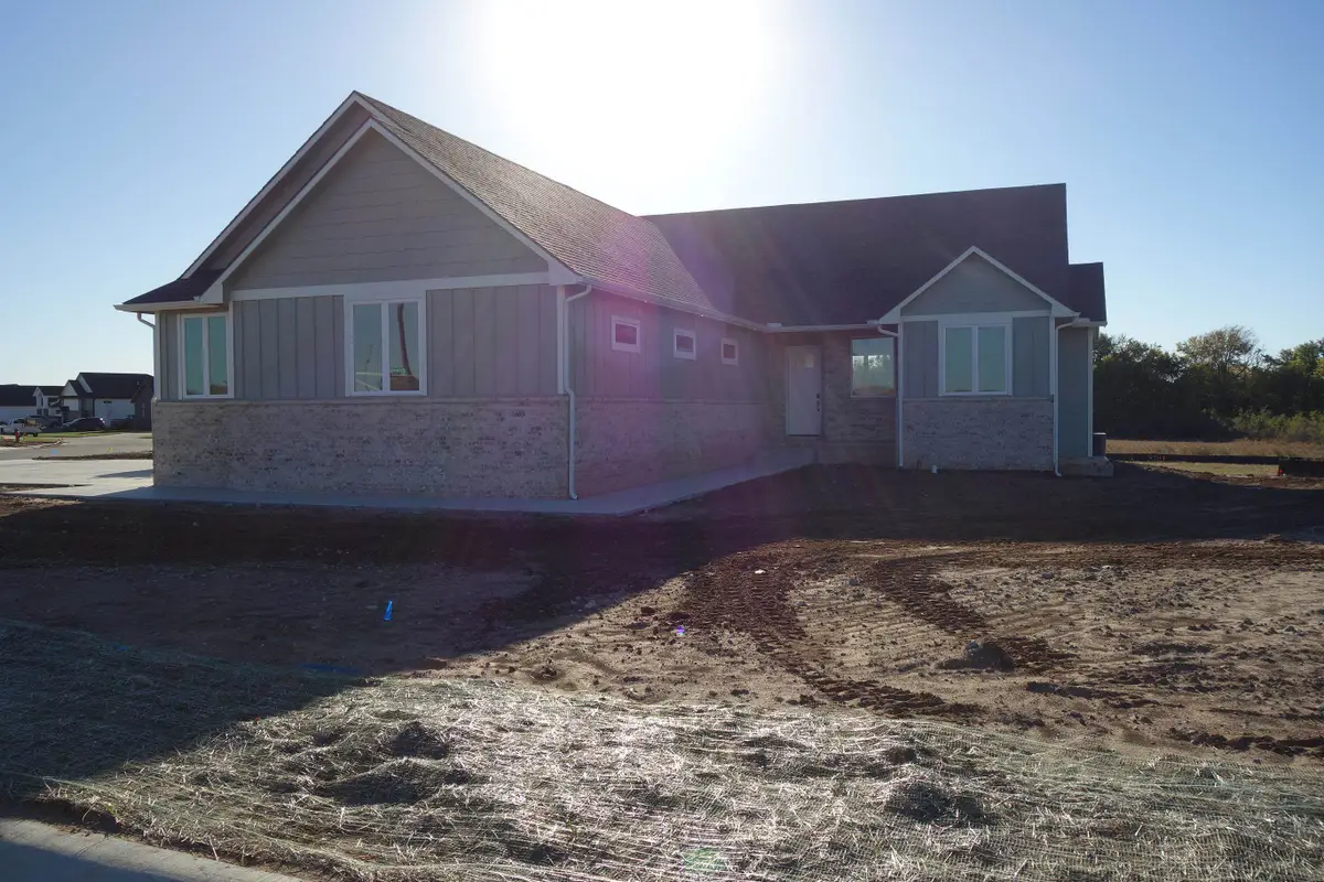 1603 Diamond Circle, Mulvane, KS 67110 - Image #1
