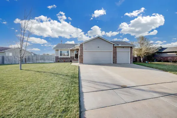 1733 N Mcrae Ct., Goddard, KS 67052