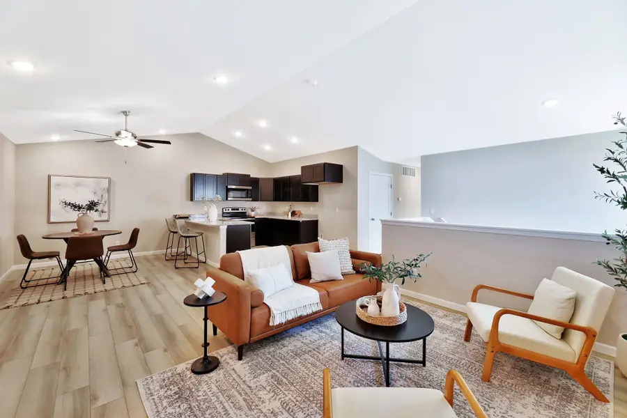 9199 E Chris St, Bel Aire, KS 67226 - Image #2