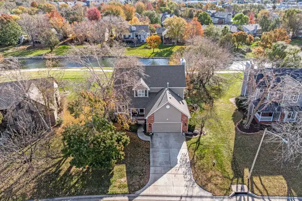 2410 N Watersedge Cir, Wichita, KS 67205