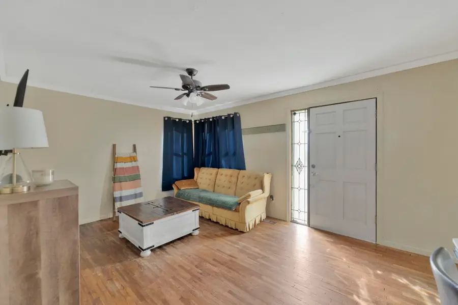 416 N Jefferson St, Cheney, KS 67025 - Image #2