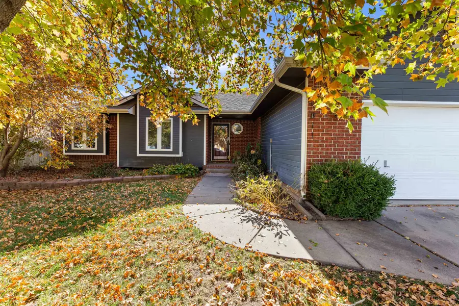 9811 N Maxwell St, Wichita, KS 67215 - Image #2