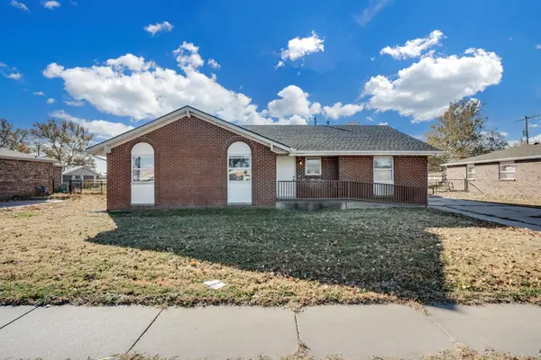 1527 E Berkeley St, Wichita, KS 67216