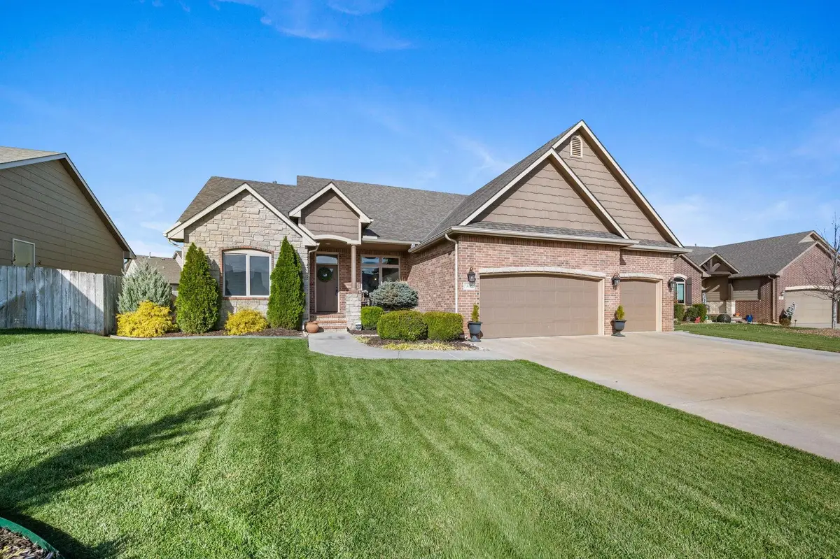 1428 N Blackstone Ct, Wichita, KS 67235 - Image #1