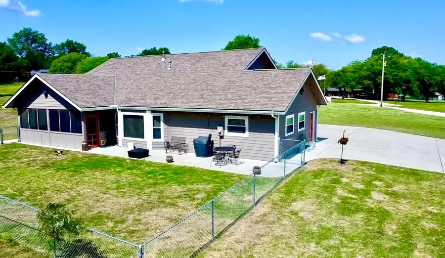 2545 E Vine, Parkerfield, KS 67005 - Image #3