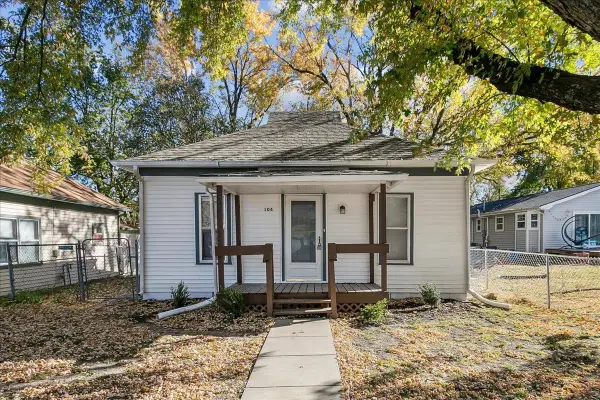 104 N Main St, Rose Hill, KS 67133