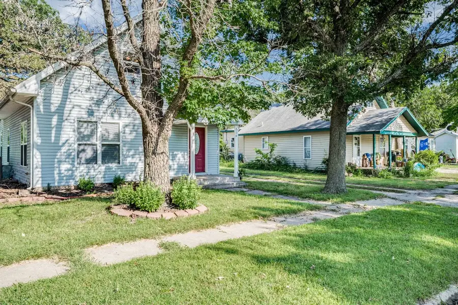 216 N Anita St, Potwin, KS 67123 - Image #2