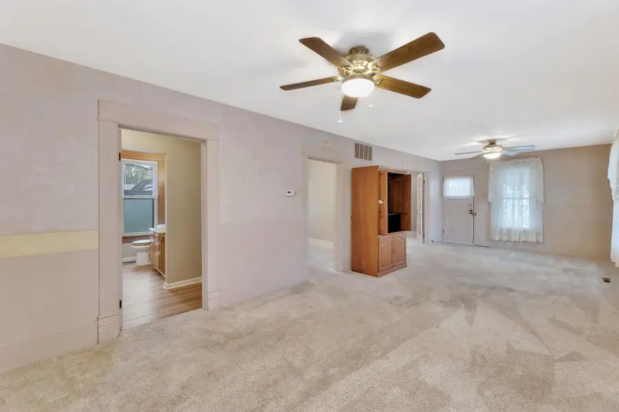 226 N Daily Rd, Mount Hope, KS 67108 - Image #2