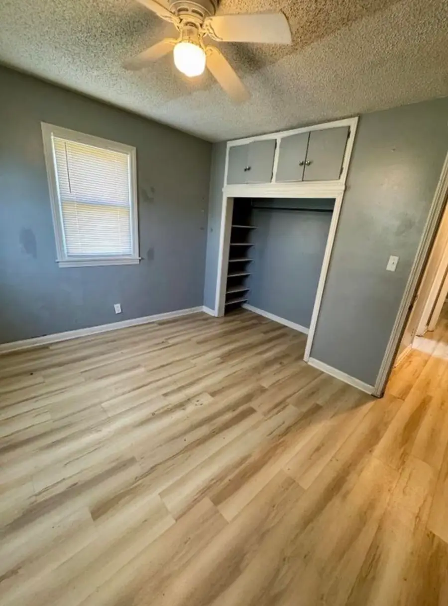 209 SW 7th St, Newton, KS 67114 - Image #3