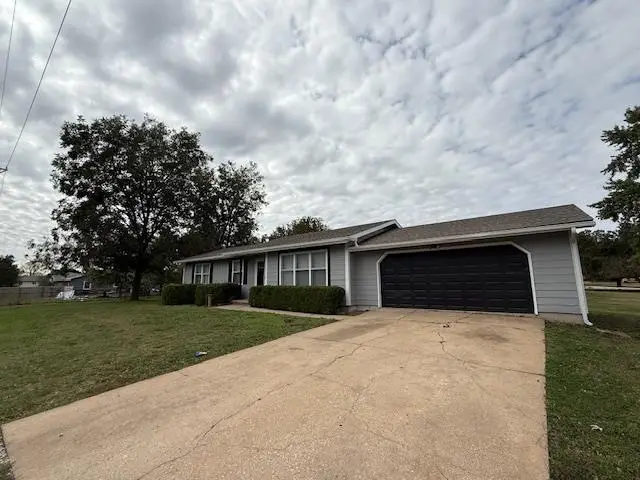 1121 Harris Rd, Winfield, KS 67156 - Image #2