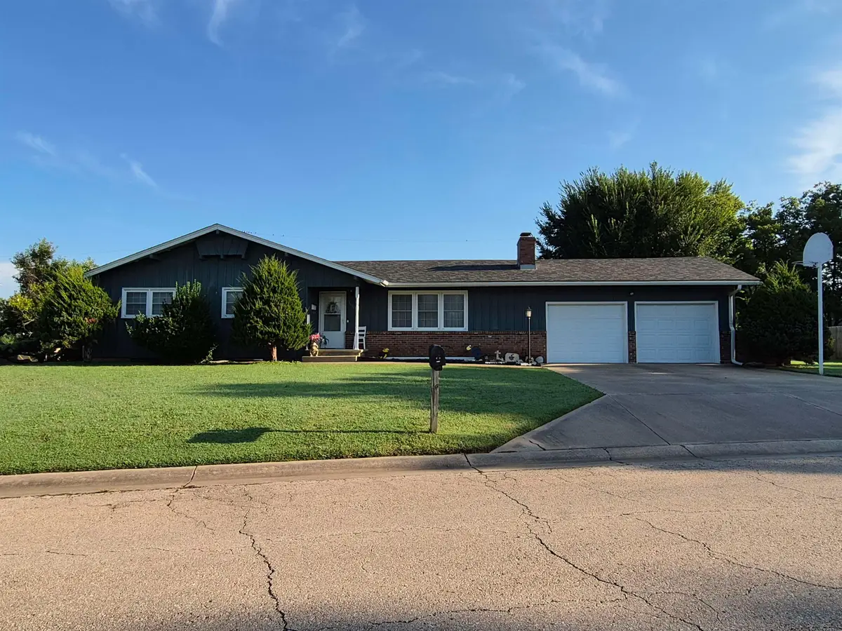 1620 Madison St, Eureka, KS 67045 - Image #1