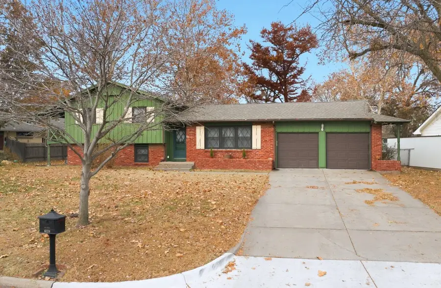 6220 Perryton St, Bel Aire, KS 67220 - Image #2