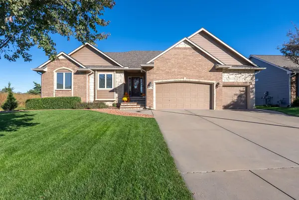 10307 W Westlakes Ct, Wichita, KS 67205