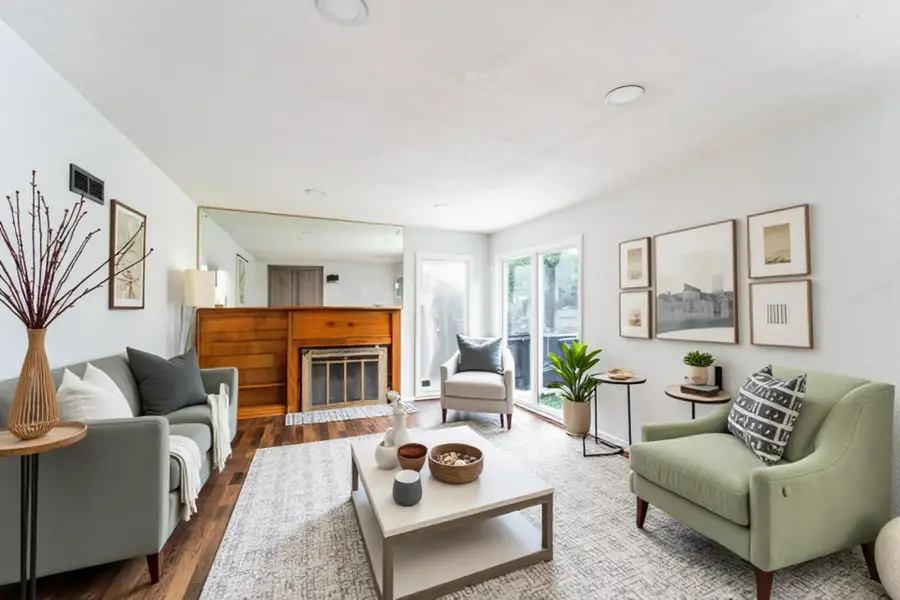 3109 E Maplewood Dr, Wichita, KS 67214 - Image #2