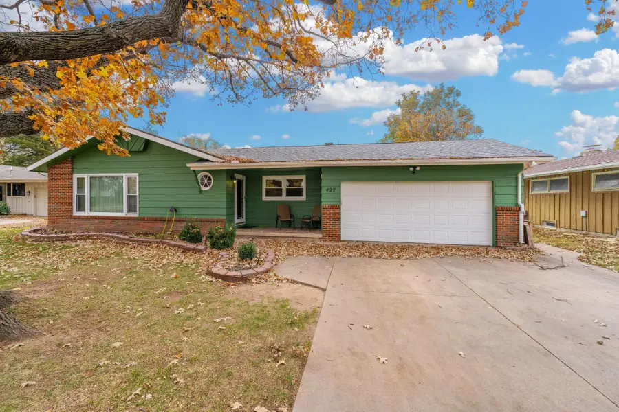 427 N Pamela Ave, Wichita, KS 67212 - Image #2