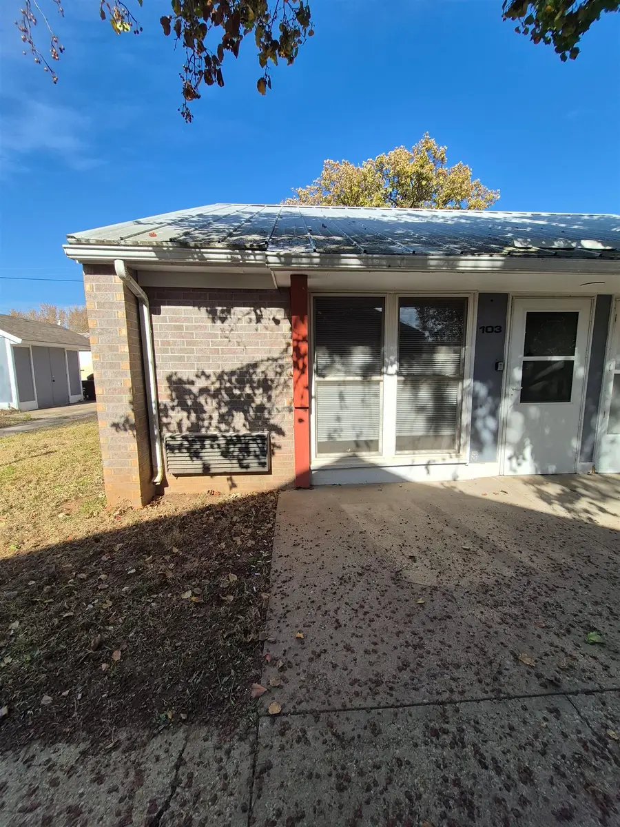 407 W Main St, Toronto, KS 66777 - Image #3