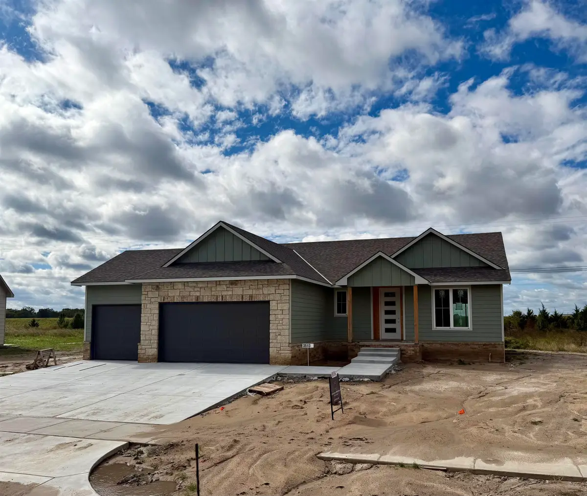 3513 S Bluelake St, Wichita, KS 67215 - Image #1