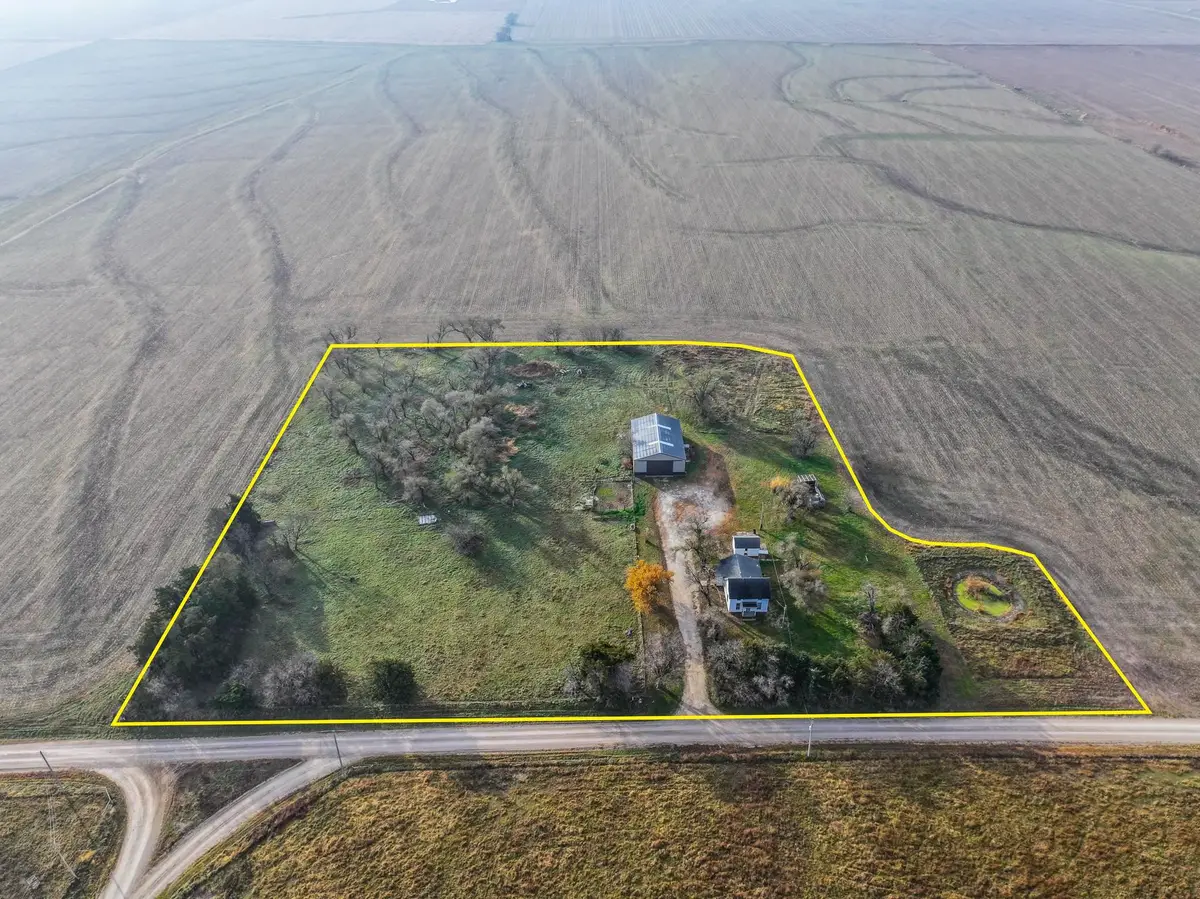 2563 NW 160th St, Burns, KS 66840 - Image #1