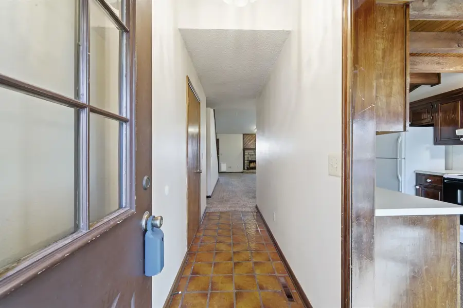 1462 S Goebel Cir, Wichita, KS 67207 - Image #3