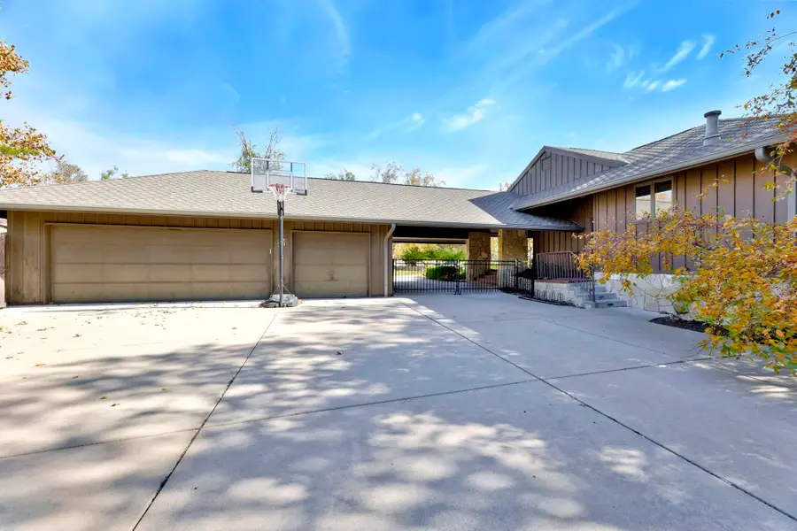 8919 E Boxthorn St, Wichita, KS 67226 - Image #3