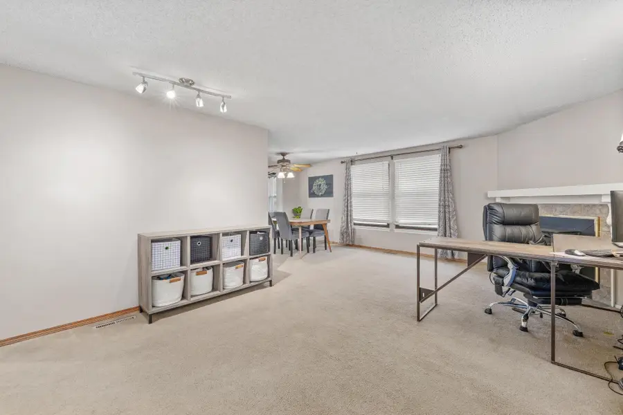 5916 Flagstaff St, Bel Aire, KS 67220 - Image #2