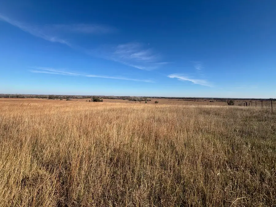 9715 S Rock Rd, Valley Center, KS 67147 - Image #3