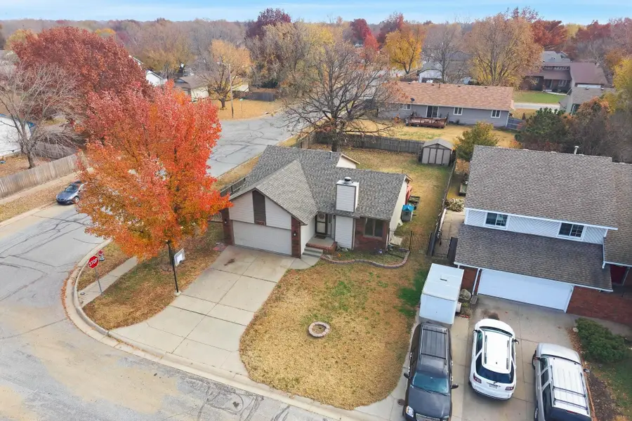 11605 W Binter Ct, Wichita, KS 67212 - Image #2