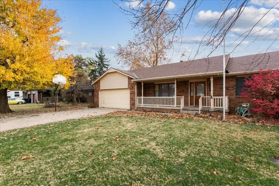 251 Michelle Drive, Clearwater, KS 67026 - Image #2