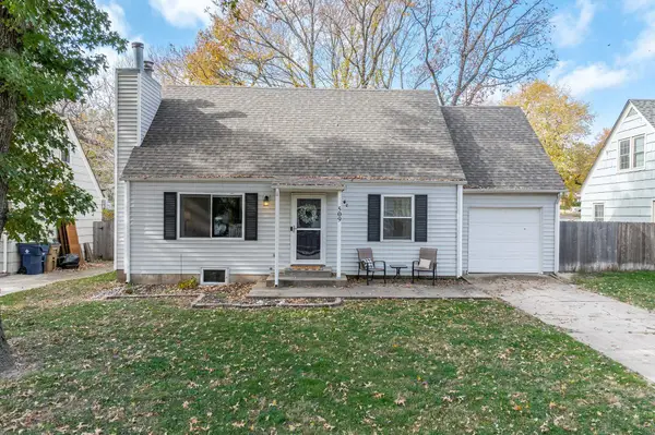 509 S Lakeview Dr, Derby, KS 67037-1312