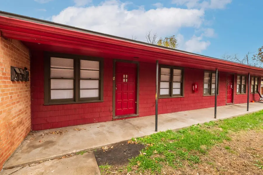 1031 S Emporia Ave, Wichita, KS 67211 - Image #2