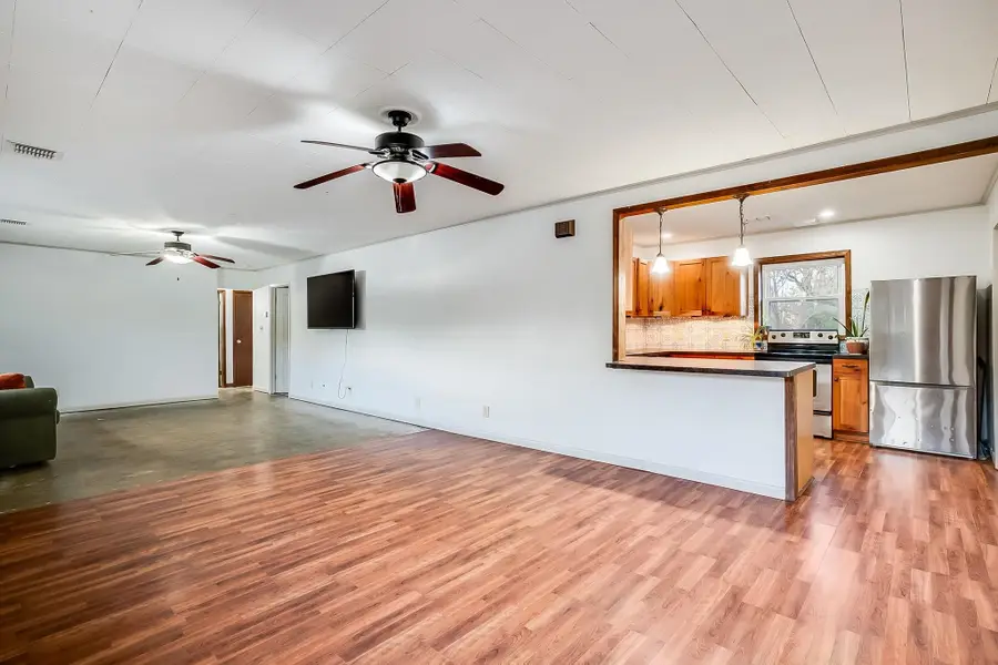 1902 Winfield Ave, Winfield, KS 67156 - Image #3