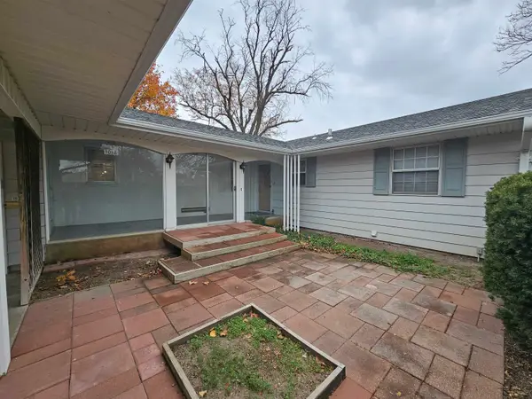 1018 Mellinger Dr, Salina, KS 67401