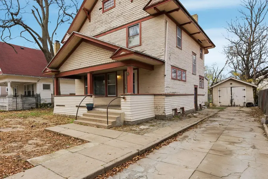 1351 N Wellington Pl, Wichita, KS 67203 - Image #3