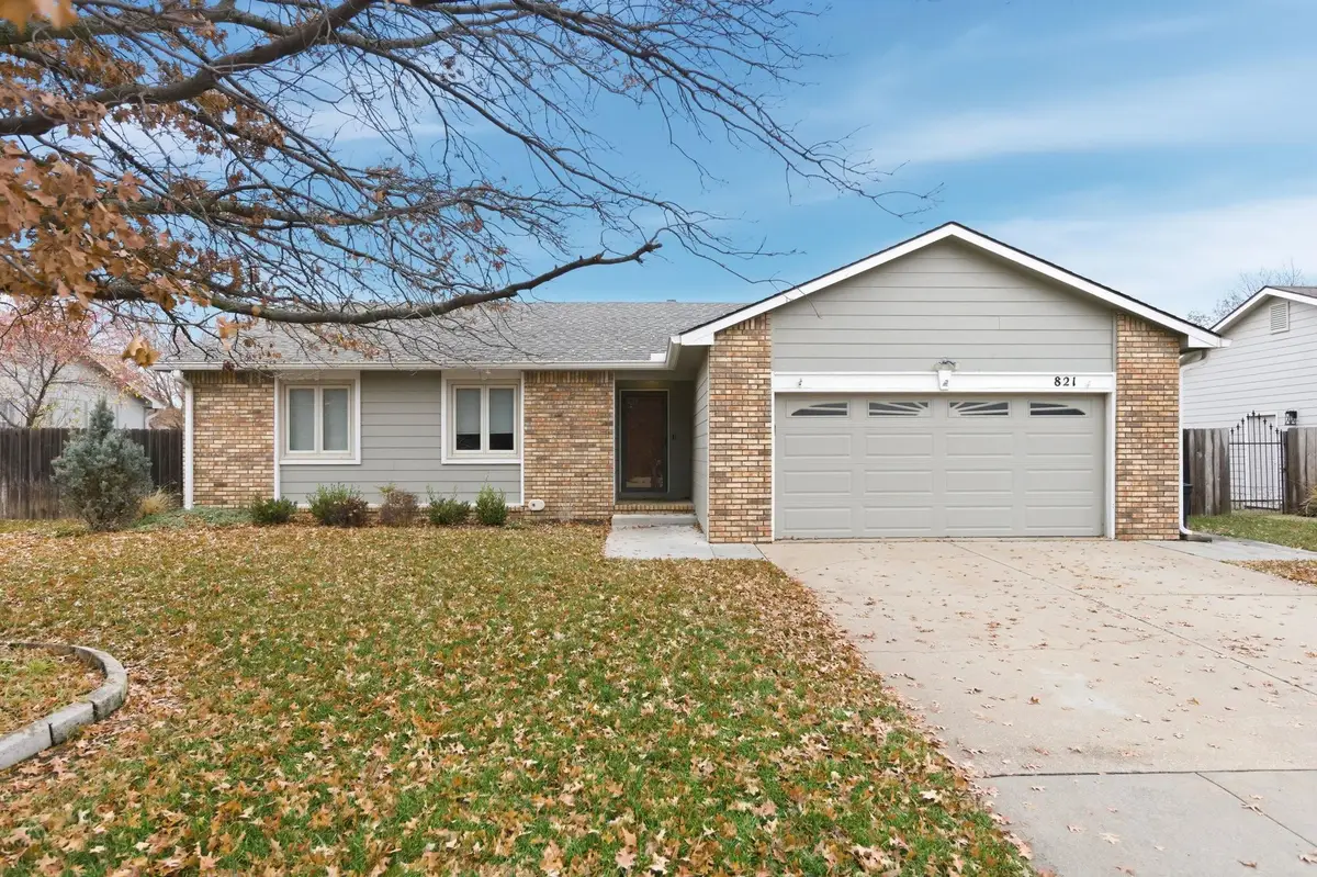821 N Covington St, Wichita, KS 67212 - Image #1